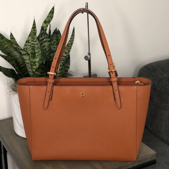 Tory Burch Handbags - SOLD | Tory Burch Medium Saffiano Shoulder Bag